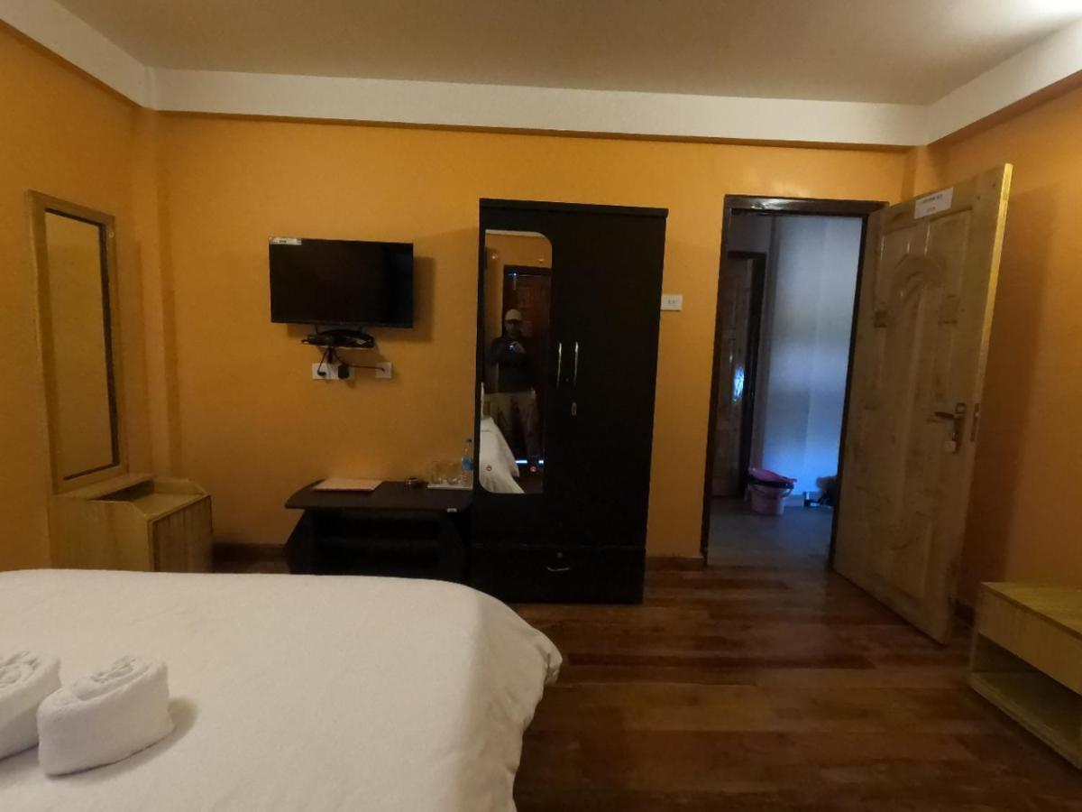 Aurora Guest House Shillong Eksteriør billede