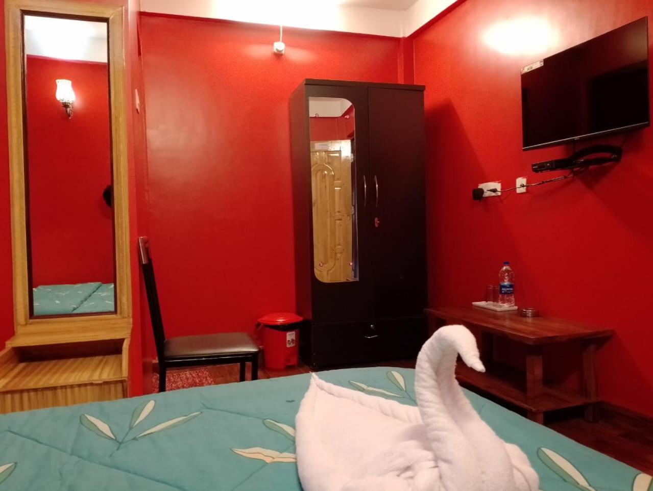 Aurora Guest House Shillong Eksteriør billede